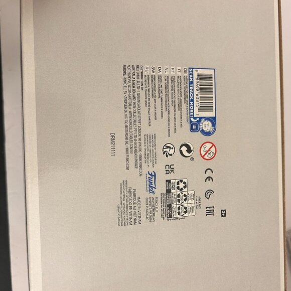 Funko Pop! Moment #1197 — Kirk & Spock “The Wrath of Khan” Target Con Exclusive - Picture 2 of 7